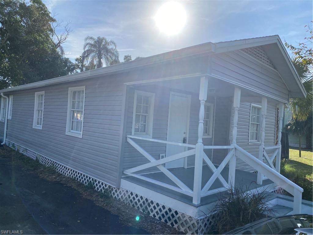 2636 Second ST FORT MYERS, FL 33916
