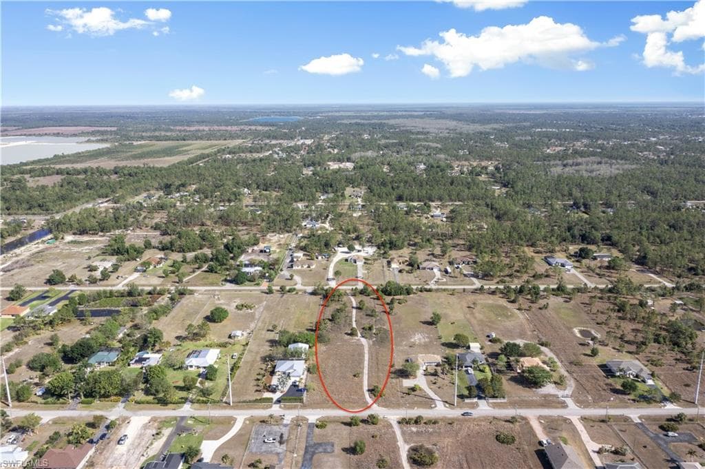 47th AVE NE NAPLES, FL 34120