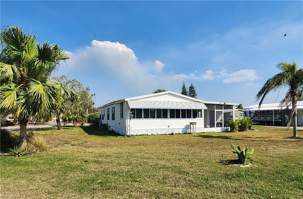 848 Yacht Club WAY NW MOORE HAVEN, FL 33471