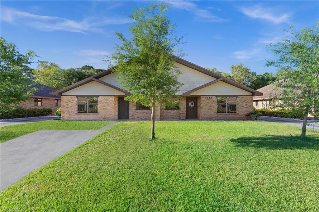 8543-8545 Tamara CT BONITA SPRINGS, FL 34135