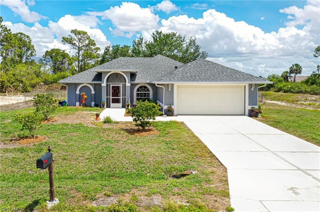 3005 Pearl AVE S LEHIGH ACRES, FL 33976