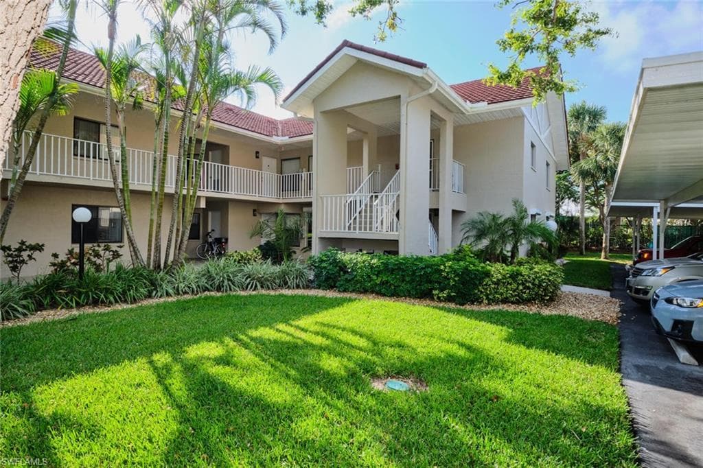 9652 Windsor Gardens LN 104 FORT MYERS, FL 33919