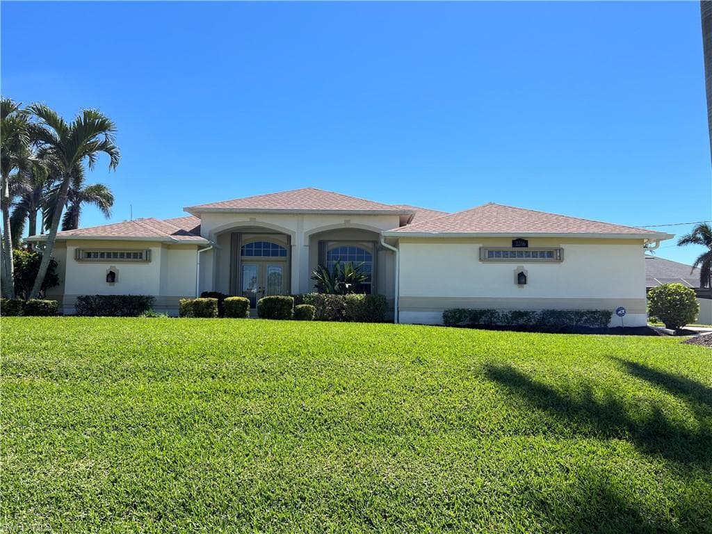 2206 SW 28th TER CAPE CORAL, FL 33914