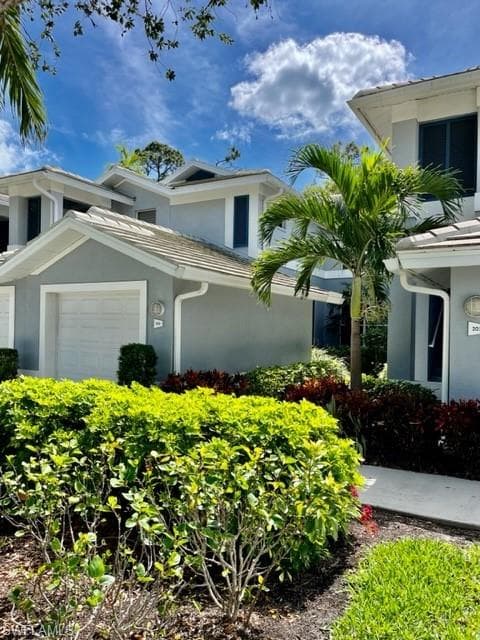 720 Tarpon Cove DR 102 NAPLES, FL 34110