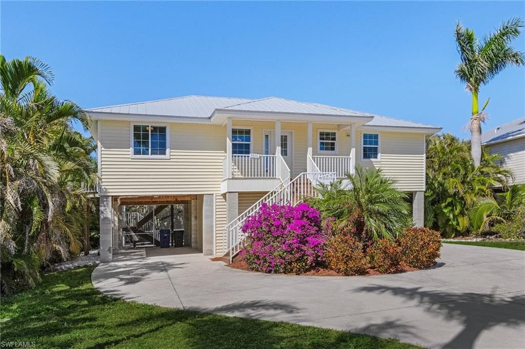 7870 Della Bitta LN BOKEELIA, FL 33922