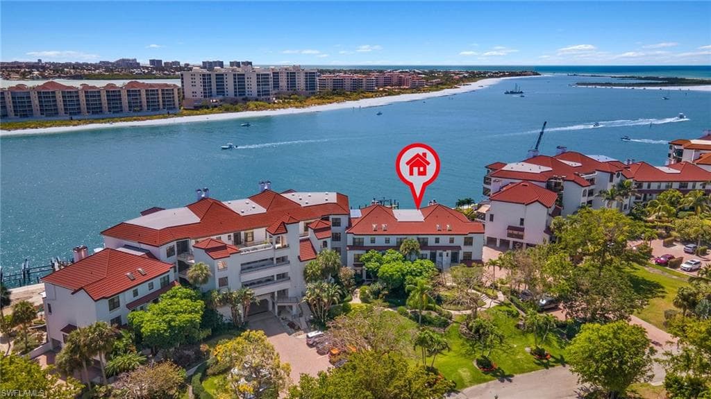 311 La Peninsula BLVD 311 NAPLES, FL 34113