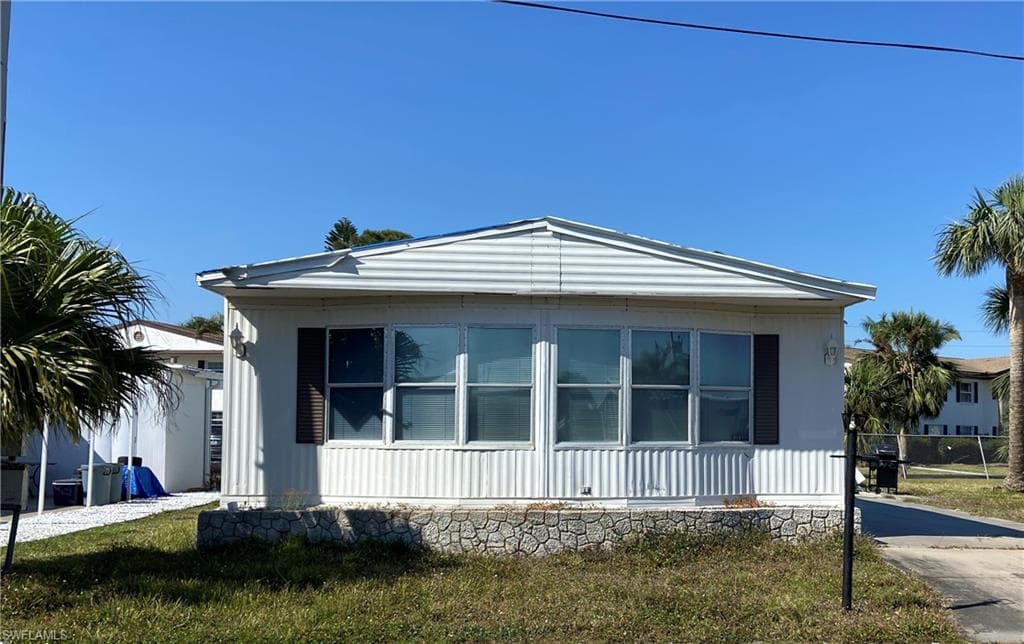 14565 Paul Revere LOOP NORTH FORT MYERS, FL 33917