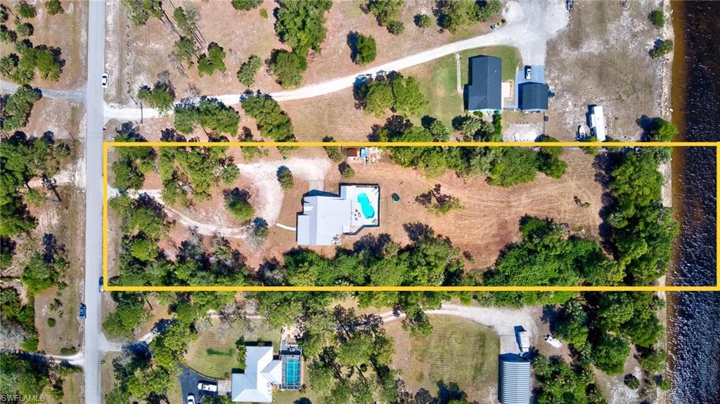 660 8th ST SE NAPLES, FL 34117