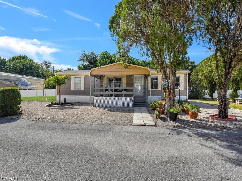 21121 Cypress Park CIR ESTERO, FL 33928