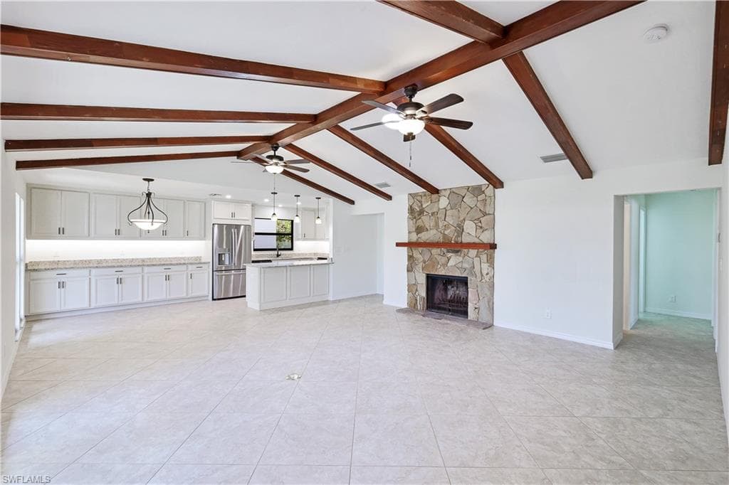 20640 Pine Tree LN ESTERO, FL 33928