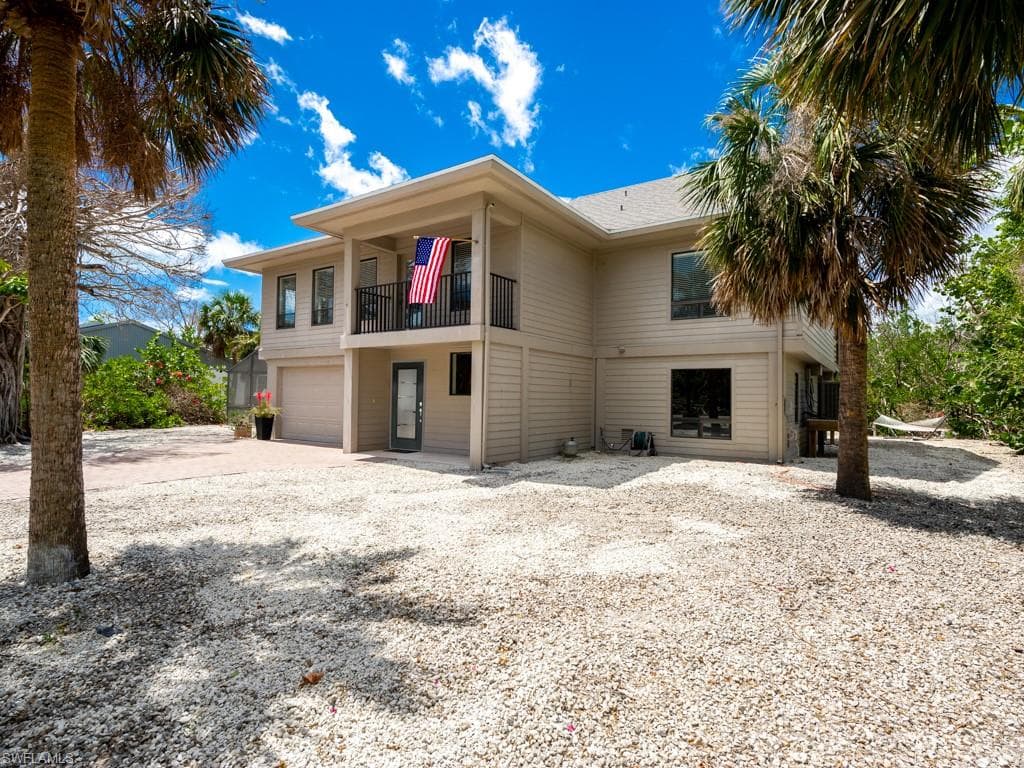 1089 S Yachtsman DR SANIBEL, FL 33957