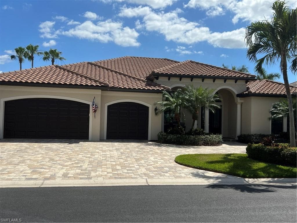 11113 Harbour Estates CIR FORT MYERS, FL 33908