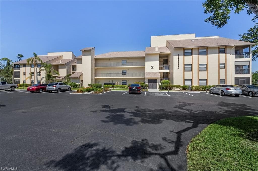 13252 White Marsh LN 3223 FORT MYERS, FL 33912