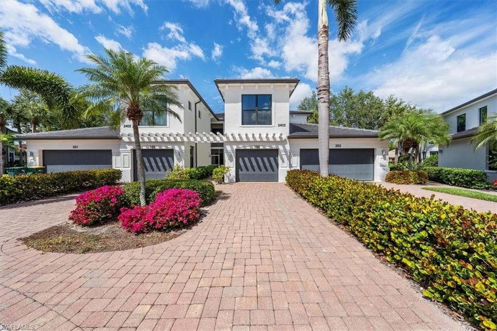 2402 Ravenna BLVD 9-102 NAPLES, FL 34109
