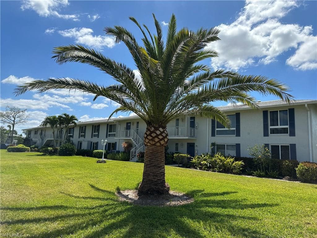 148 Penny LN 3 NAPLES, FL 34112
