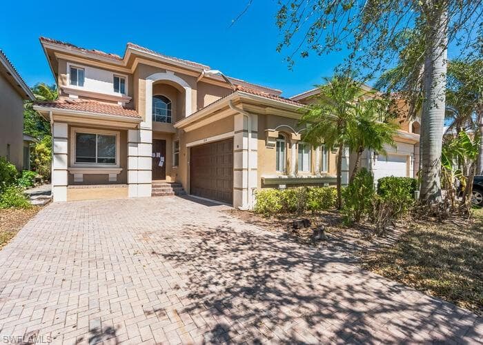 8334 Sumner AVE FORT MYERS, FL 33908