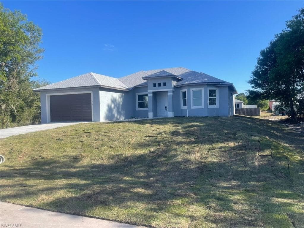 2815 49th ST SW LEHIGH ACRES, FL 33976