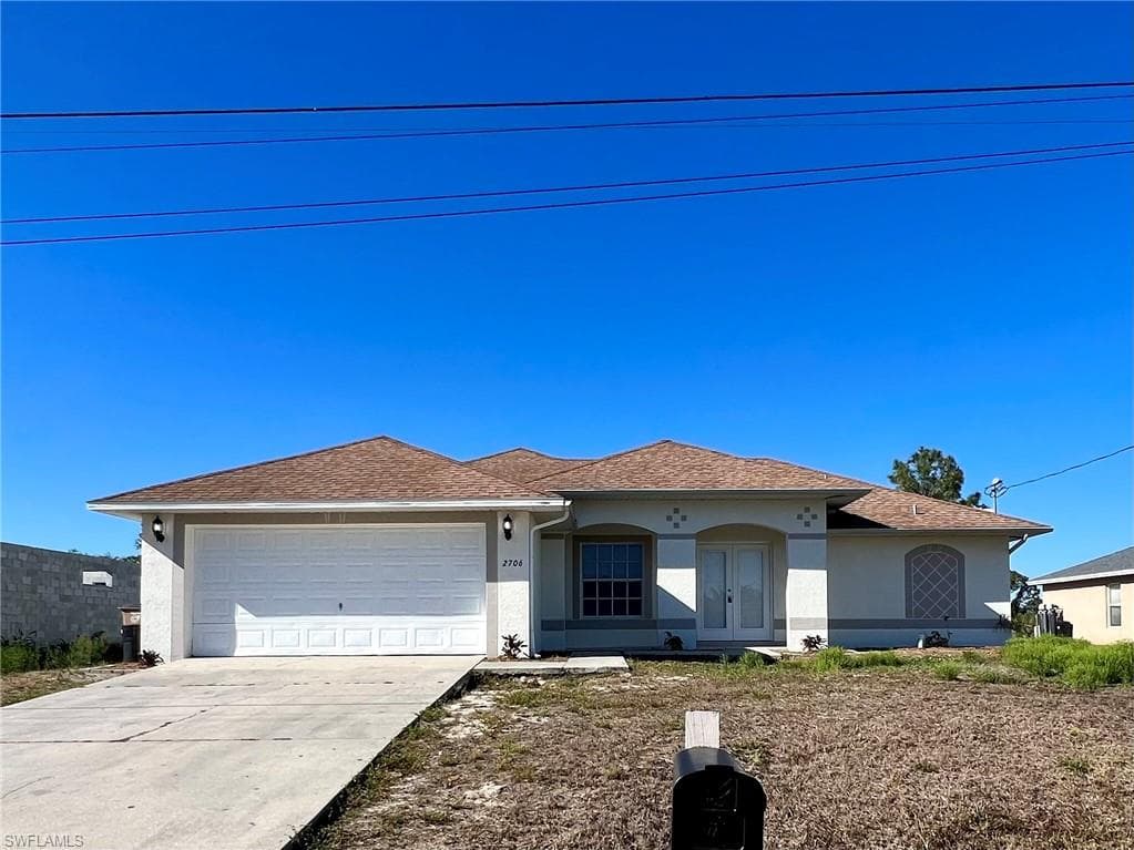 2706 42nd ST SW LEHIGH ACRES, FL 33976