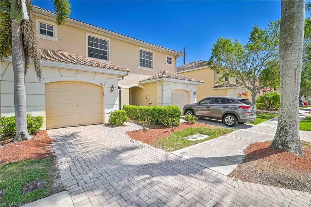 8663 Athena CT LEHIGH ACRES, FL 33971