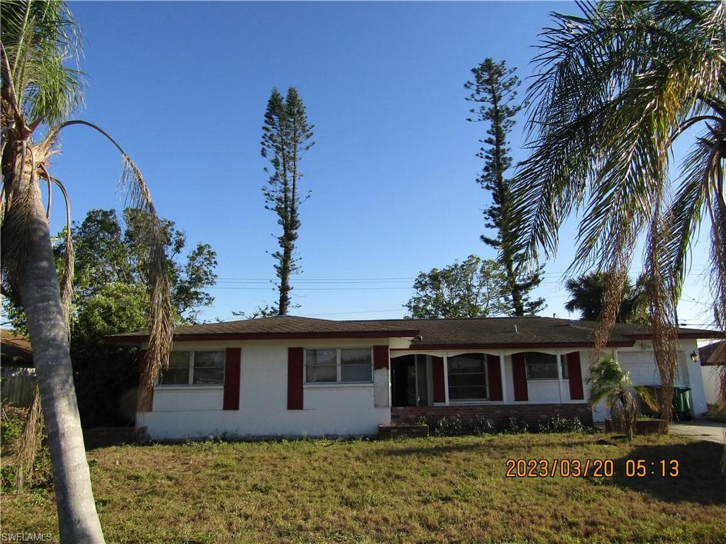 1318 SE 26th ST CAPE CORAL, FL 33904