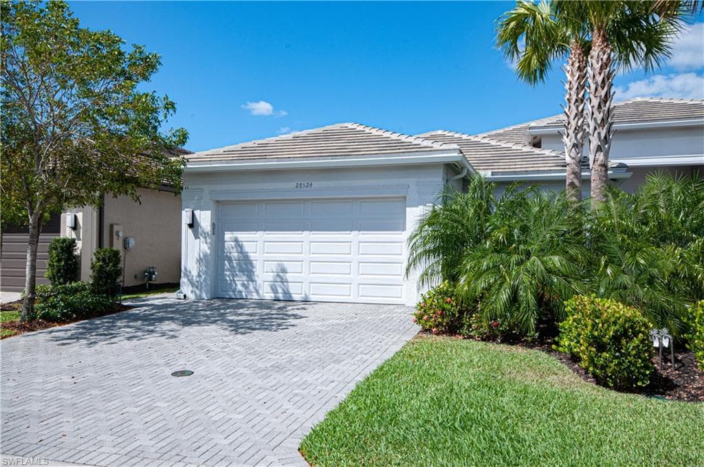 28524 Burano DR BONITA SPRINGS, FL 34135