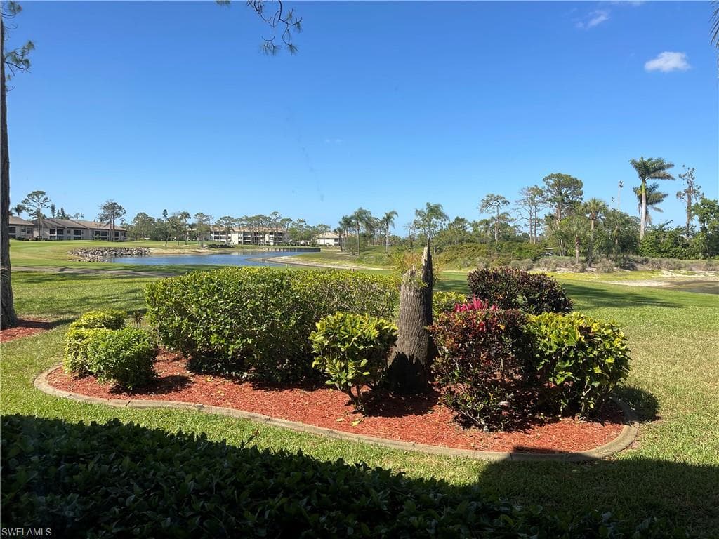 5865 Trailwinds DR 612 FORT MYERS, FL 33907