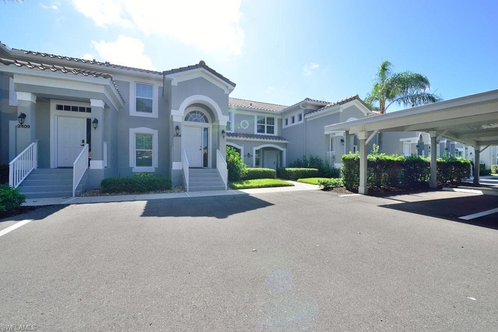 9261 Spring Run BLVD 2407 ESTERO, FL 34135