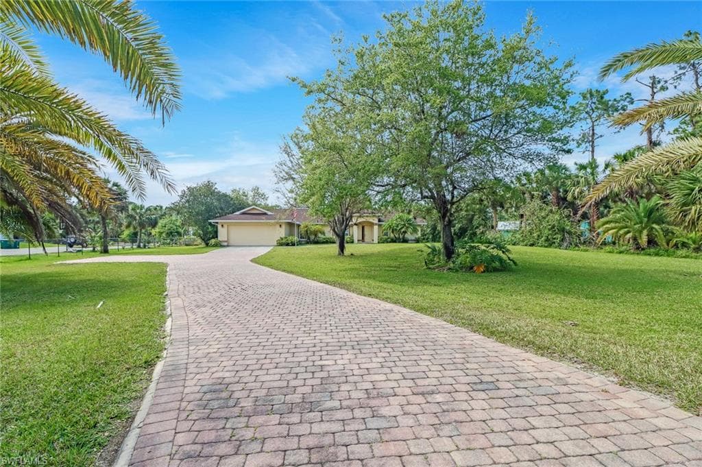 671 4th ST NE NAPLES, FL 34120