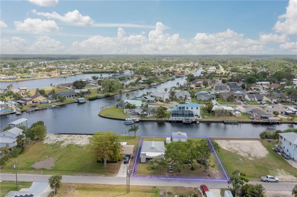 2102 Barbados AVE FORT MYERS, FL 33905