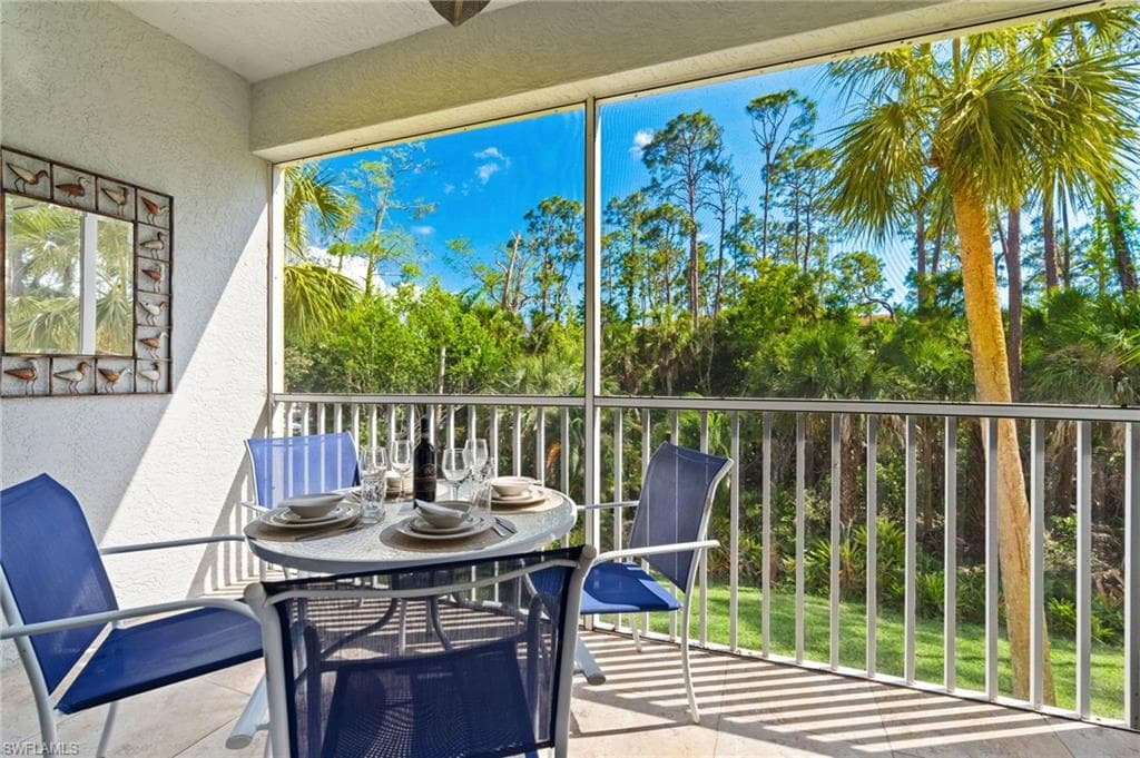 4450 Botanical Place CIR 203 NAPLES, FL 34112
