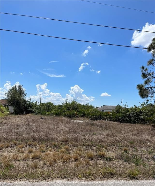 3817 16th ST SW LEHIGH ACRES, FL 33976
