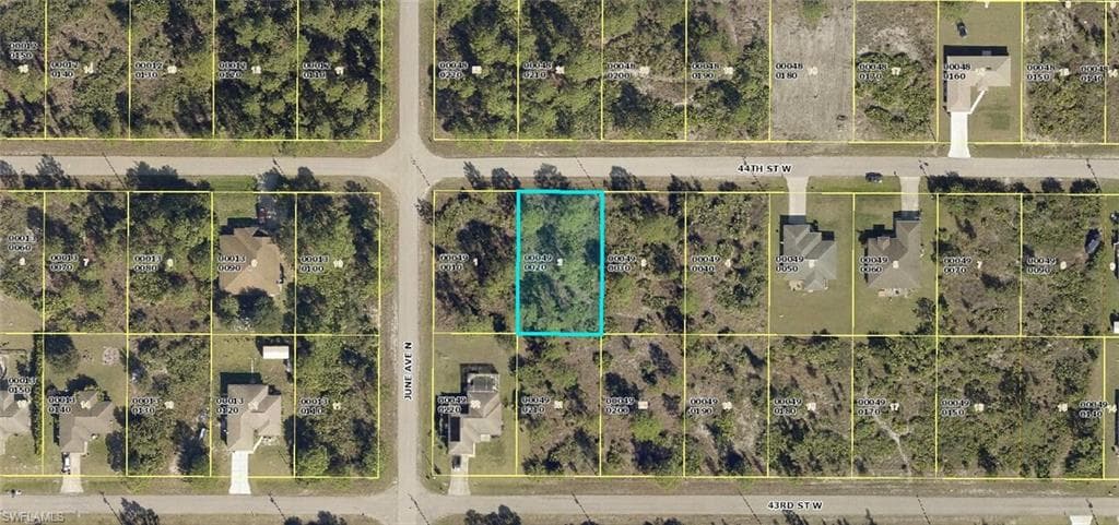 2819 44th ST W LEHIGH ACRES, FL 33971
