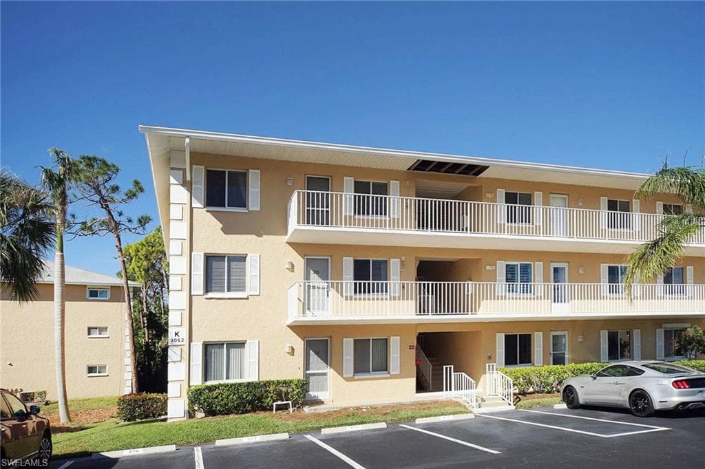 3062 Sandpiper Bay CIR K301 NAPLES, FL 34112