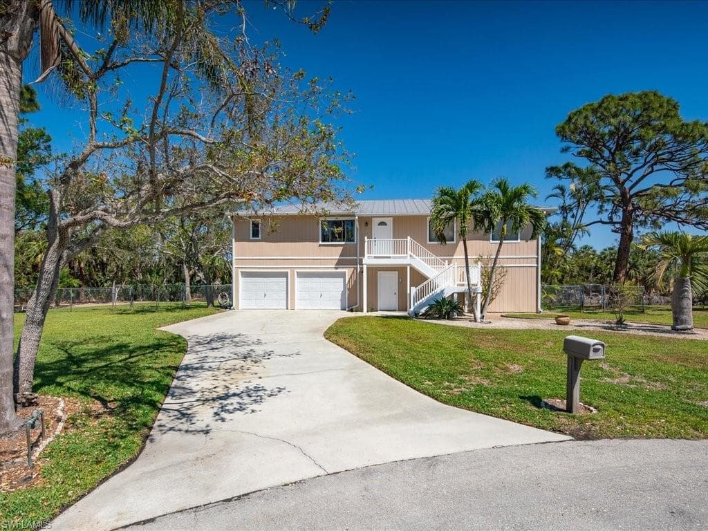 4764 Pembrooke LN BONITA SPRINGS, FL 34134