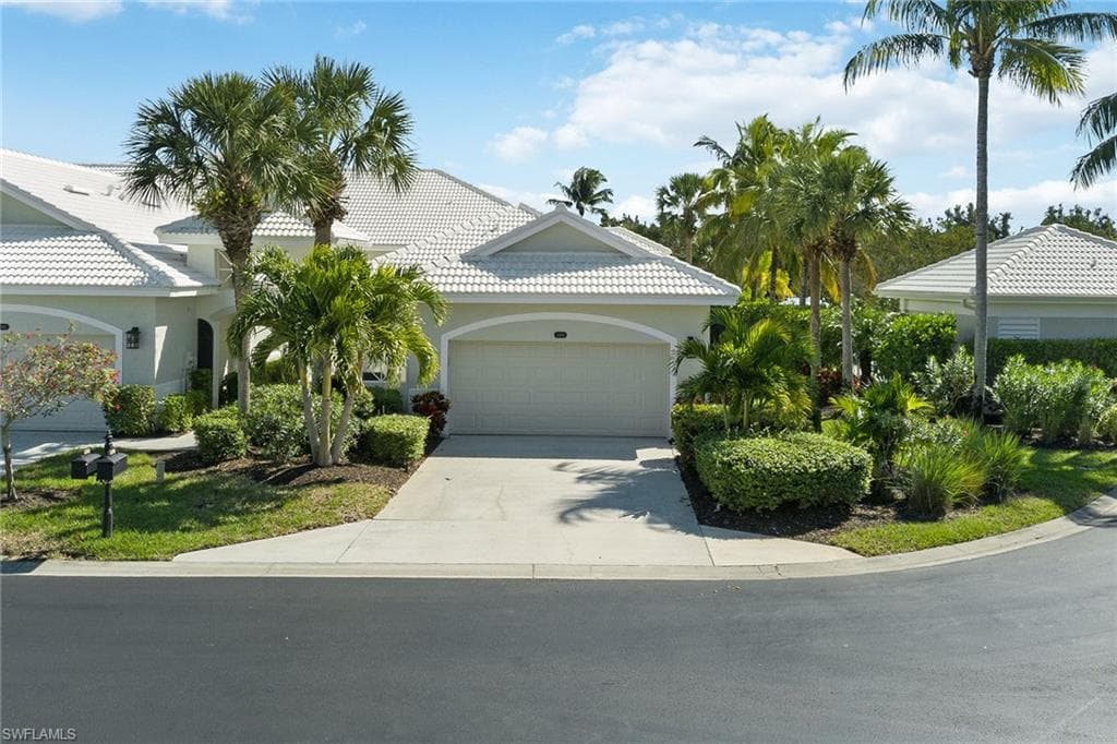 4586 Cardinal Cove LN NAPLES, FL 34114