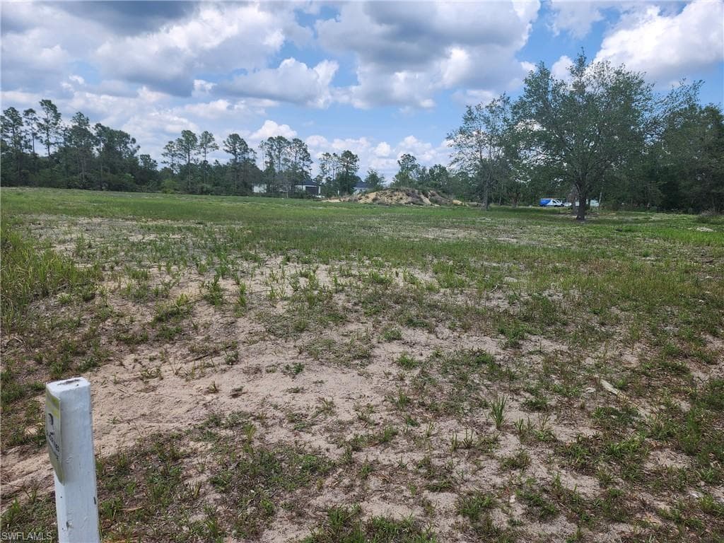 718 5th AVE LEHIGH ACRES, FL 33972