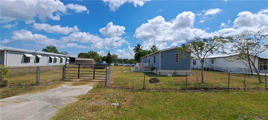 740 Tammy RD CLEWISTON, FL 33440