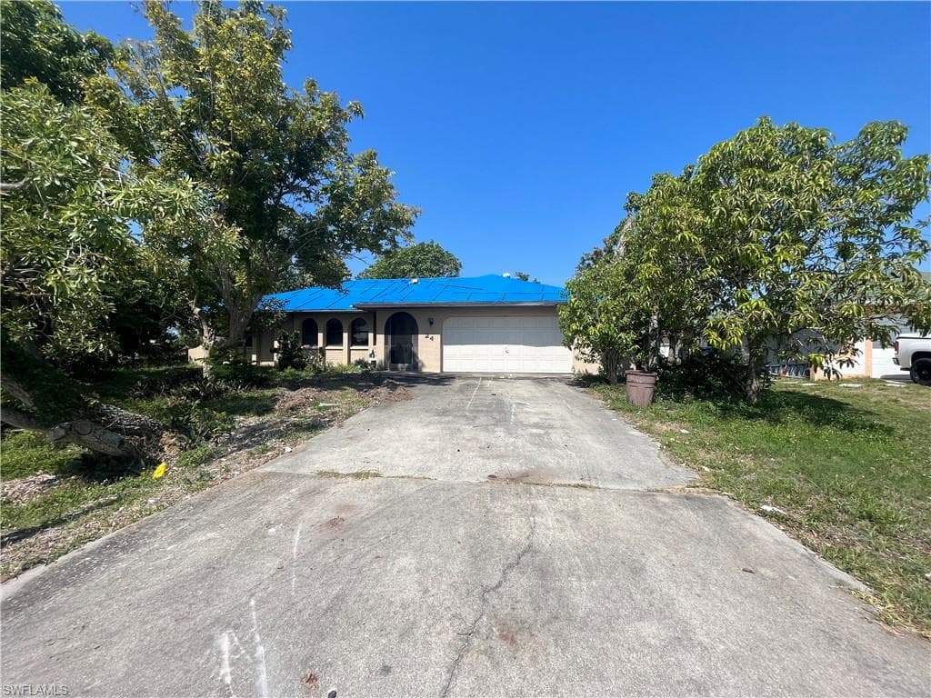 24 NE 20th CT CAPE CORAL, FL 33909