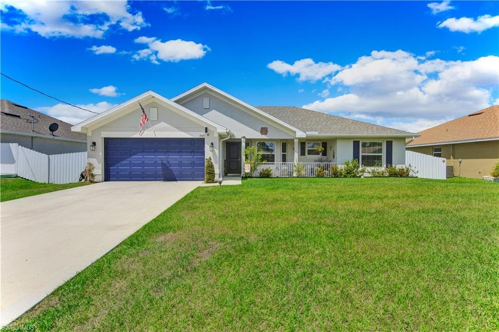 1949 Veronica AVE LEHIGH ACRES, FL 33972