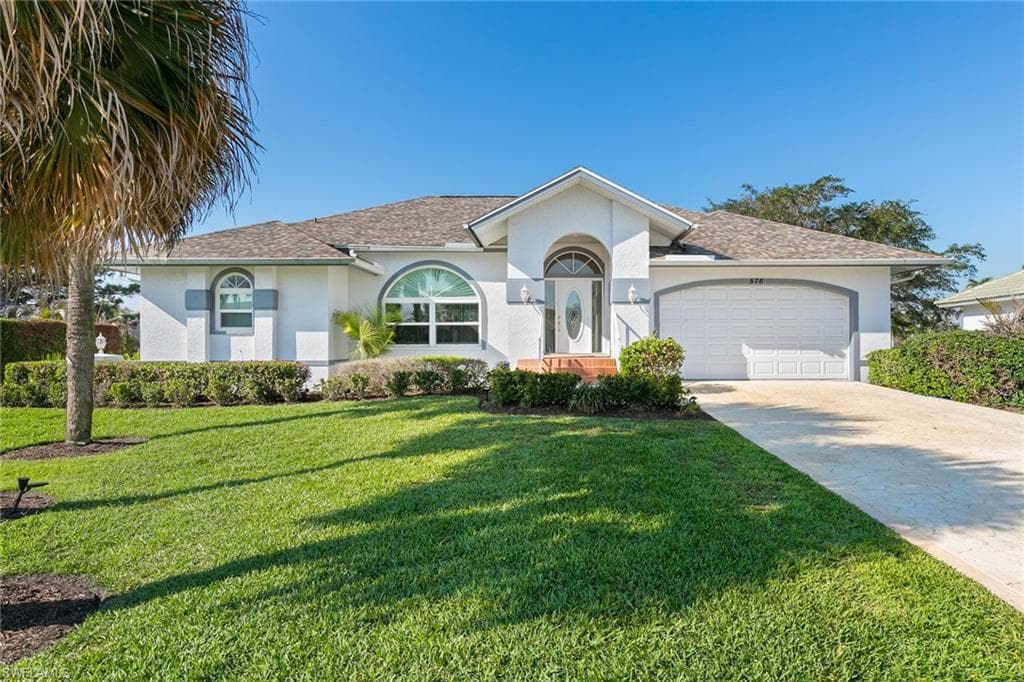 576 Nassau RD MARCO ISLAND, FL 34145
