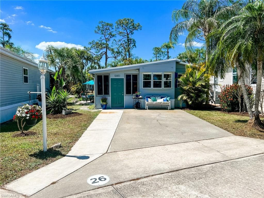10851 Little Heron CIR 26 ESTERO, FL 33928