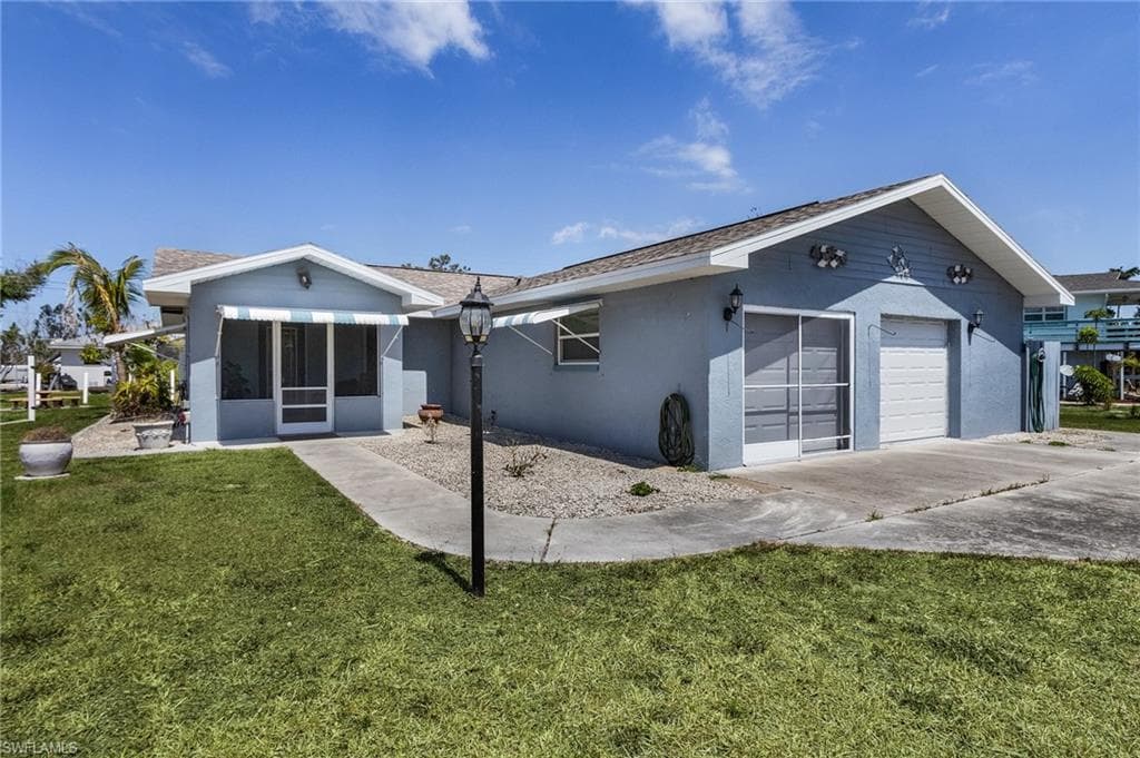 5840 Tahiti DR BOKEELIA, FL 33922