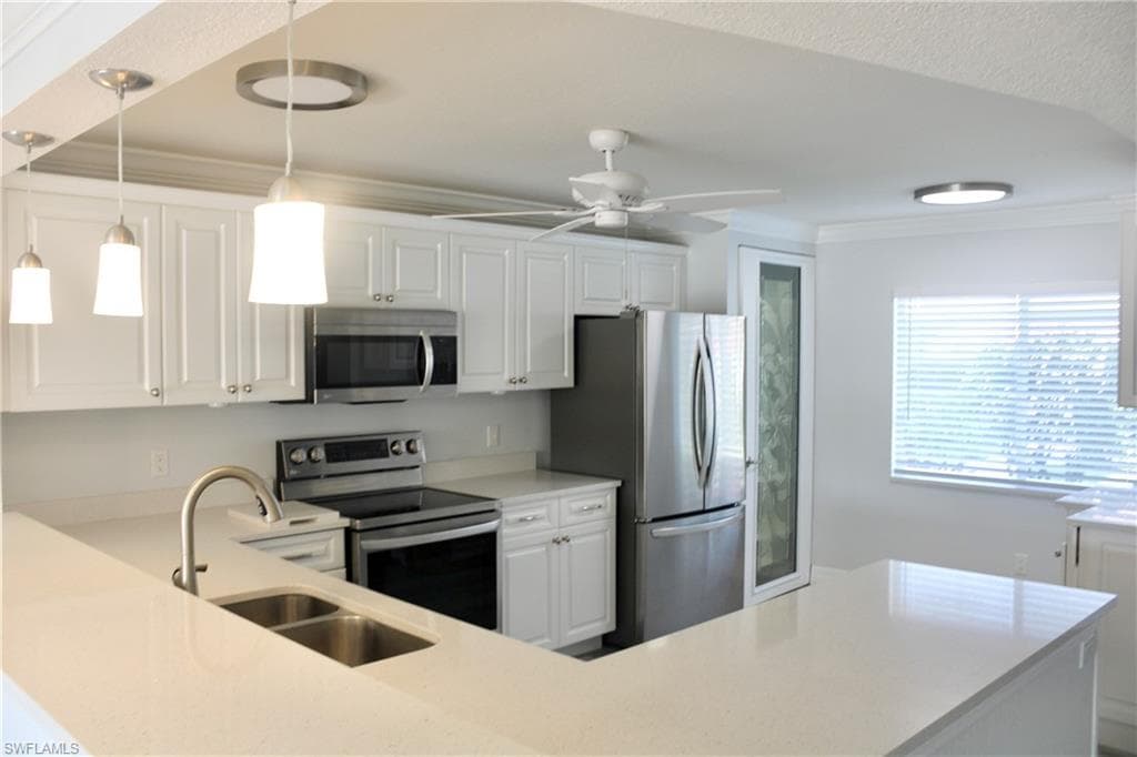 409 Gabriel CIR 2203 NAPLES, FL 34104