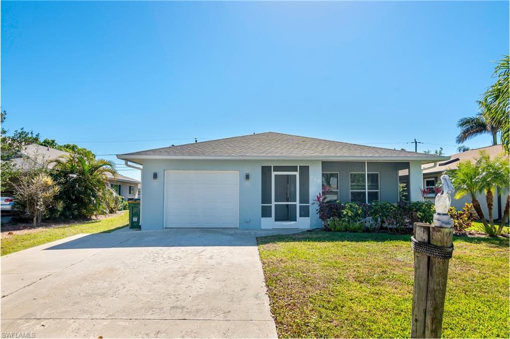 758 98th AVE N NAPLES, FL 34108