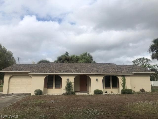415 Roosevelt AVE LEHIGH ACRES, FL 33936