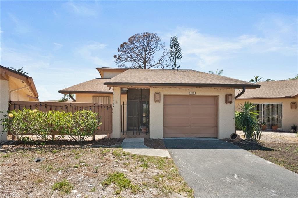 6423 Royal Woods DR FORT MYERS, FL 33908