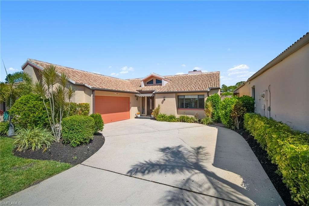 28433 Highgate DR BONITA SPRINGS, FL 34135