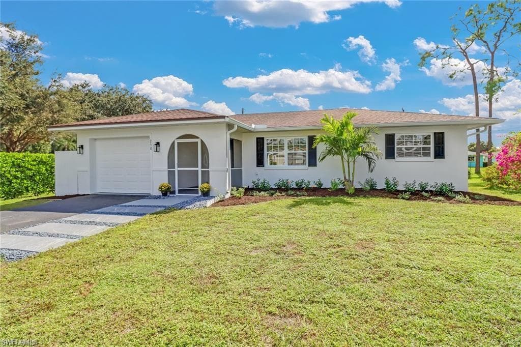 250 Willowick DR N NAPLES, FL 34110