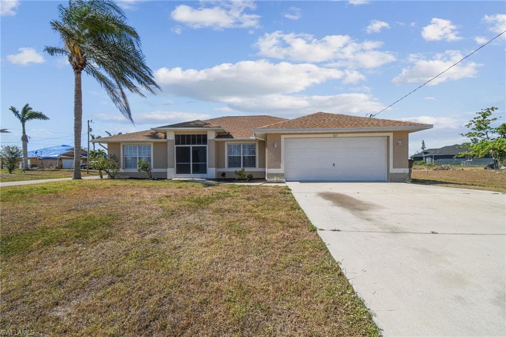 823 Vogiantzis PKWY CAPE CORAL, FL 33909