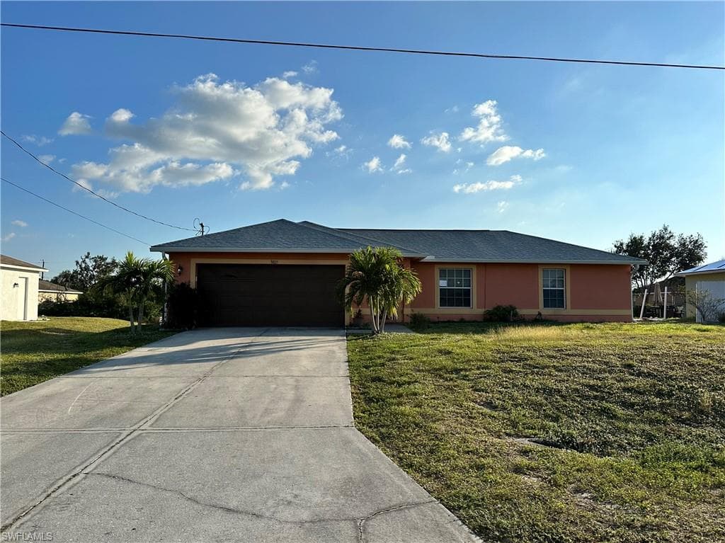 3805 24th ST SW LEHIGH ACRES, FL 33976